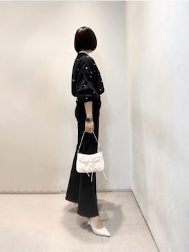 「CHARLES & KEITH（チャールズ & キース）のTayari ティアリ レザースリングバックパンプス（パンプス、ホワイト系）」を使った、CHARLES & KEITHさん（レディース・160cm）の夏コーディネート
