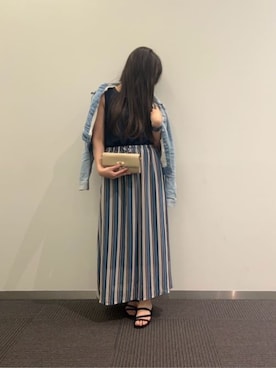 「CHARLES & KEITH（チャールズ & キース）のArden アーデン ウェービーストラップミュール（サンダル、ブラック系）」を使った、CHARLES & KEITHさん（レディース・160cm）の夏コーディネート