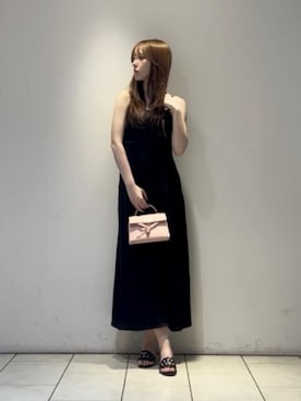 「CHARLES & KEITH（チャールズ & キース）のカットアウト ブロックヒールミュール（サンダル、ブラック系）」を使った、CHARLES & KEITHさん（レディース・160cm）の夏コーディネート