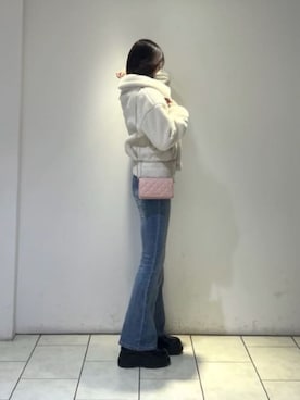 「CHARLES & KEITH（チャールズ & キース）のアイテム（財布）」を使った、CHARLES & KEITHさん（レディース・160cm）の冬コーディネート