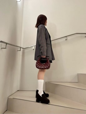 「CHARLES & KEITH（チャールズ & キース）のアイテム（ローファー）」を使った、CHARLES & KEITHさん（レディース・160cm）の秋コーディネート