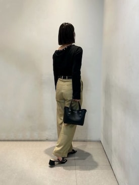 「CHARLES & KEITH（チャールズ & キース）のアイテム（トートバッグ）」を使った、CHARLES & KEITHさん（レディース・160cm）の夏コーディネート