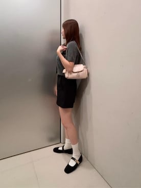 「アイテム（バックパック/リュック、ピンク系）」を使った、CHARLES & KEITHさん（レディース・160cm）の秋コーディネート