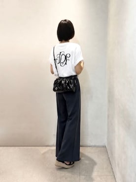 「CHARLES & KEITH（チャールズ & キース）のアイテム（トートバッグ）」を使った、CHARLES & KEITHさん（レディース・160cm）の夏コーディネート
