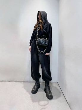 「CHARLES & KEITH（チャールズ & キース）のアイテム（ブーツ）」を使った、CHARLES & KEITHさん（レディース・160cm）の秋コーディネート