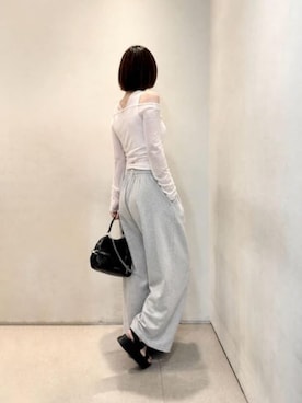 「CHARLES & KEITH（チャールズ & キース）のアイテム（トートバッグ）」を使った、CHARLES & KEITHさん（レディース・160cm）の夏コーディネート