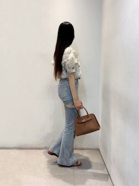 「CHARLES & KEITH（チャールズ & キース）のアイテム（トートバッグ）」を使った、CHARLES & KEITHさん（レディース・160cm）の夏コーディネート