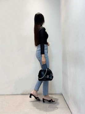 「CHARLES & KEITH（チャールズ & キース）のDelfina デルフィナ チェーン サイドベルト トートバッグ（トートバッグ、ブラック系）」を使った、CHARLES & KEITHさん（レディース・160cm）の春コーディネート
