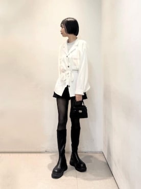 「CHARLES & KEITH（チャールズ & キース）のAubrielle オブリエル クロックエフェクトトップハンドルバッグ（ハンドバッグ、ブラック系）」を使った、CHARLES & KEITHさん（レディース・160cm）の秋コーディネート