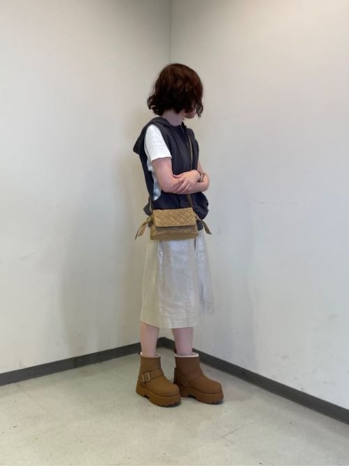 CHARLES ＆ KEITH ブーツ Bergen ベルゲン テクスチャーファー