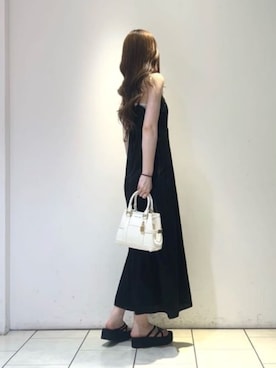 「CHARLES & KEITH（チャールズ & キース）のScottie ミニスコッティー トートバッグ（トートバッグ、ベージュ系）」を使った、CHARLES & KEITHさん（レディース・160cm）の夏コーディネート