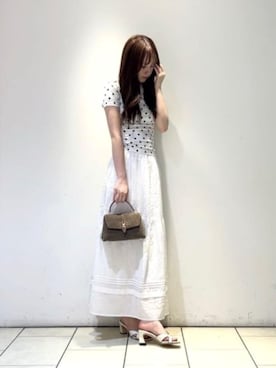 「CHARLES & KEITH（チャールズ & キース）のカットオフ スクエアトゥ ヒールミュール（サンダル、ホワイト系）」を使った、CHARLES & KEITHさん（レディース・160cm）の夏コーディネート