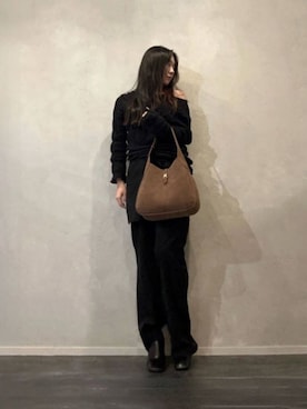 「CHARLES & KEITH（チャールズ & キース）のアイテム（ローファー）」を使った、CHARLES & KEITHさん（レディース・160cm）の秋コーディネート