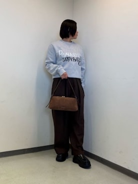 「CHARLES & KEITH（チャールズ & キース）のアイテム（ローファー）」を使った、CHARLES & KEITHさん（レディース・160cm）の秋コーディネート