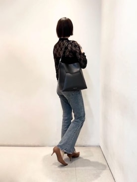 「CHARLES & KEITH（チャールズ & キース）のNasrin ナスリン ジオメトリックトートバッグ（トートバッグ、ブラック系）」を使った、CHARLES & KEITHさん（レディース・160cm）の夏コーディネート