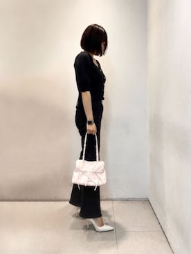 「CHARLES & KEITH（チャールズ & キース）のReese リース ルーシュド ボウ ショルダーバッグ（ショルダーバッグ、ピンク系）」を使った、CHARLES & KEITHさん（レディース・160cm）の夏コーディネート