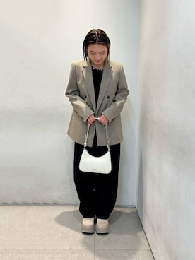 「CHARLES & KEITH（チャールズ & キース）のアイテム（スニーカー）」を使った、CHARLES & KEITHさん（レディース・160cm）の春コーディネート