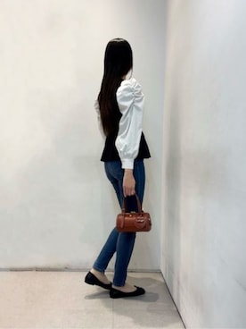 「CHARLES & KEITH（チャールズ & キース）のアイテム（バレエシューズ）」を使った、CHARLES & KEITHさん（レディース・160cm）の春コーディネート