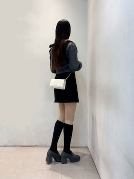 「CHARLES & KEITH（チャールズ & キース）のアイテム（財布）」を使った、CHARLES & KEITHさん（レディース・160cm）の春コーディネート