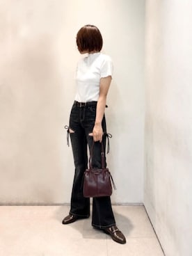 「CHARLES & KEITH（チャールズ & キース）のメタリック ノットバーローファー（ローファー、ブラウン系）」を使った、CHARLES & KEITHさん（レディース・160cm）の夏コーディネート