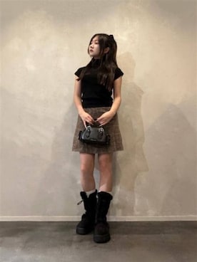「CHARLES & KEITH（チャールズ & キース）のアイテム（ブーツ）」を使った、CHARLES & KEITHさん（レディース・160cm）の秋コーディネート
