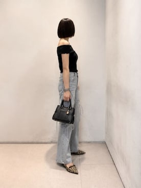 「CHARLES & KEITH（チャールズ & キース）のScottie ミニスコッティー トートバッグ（トートバッグ、ブラック系）」を使った、CHARLES & KEITHさん（レディース・160cm）の夏コーディネート