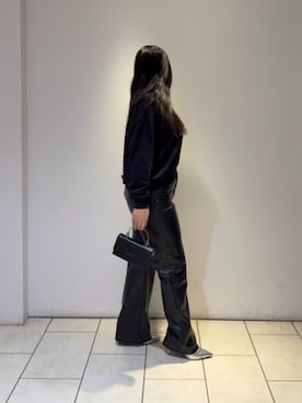 「CHARLES & KEITH（チャールズ & キース）のアイテム（財布）」を使った、CHARLES & KEITHさん（レディース・160cm）の冬コーディネート