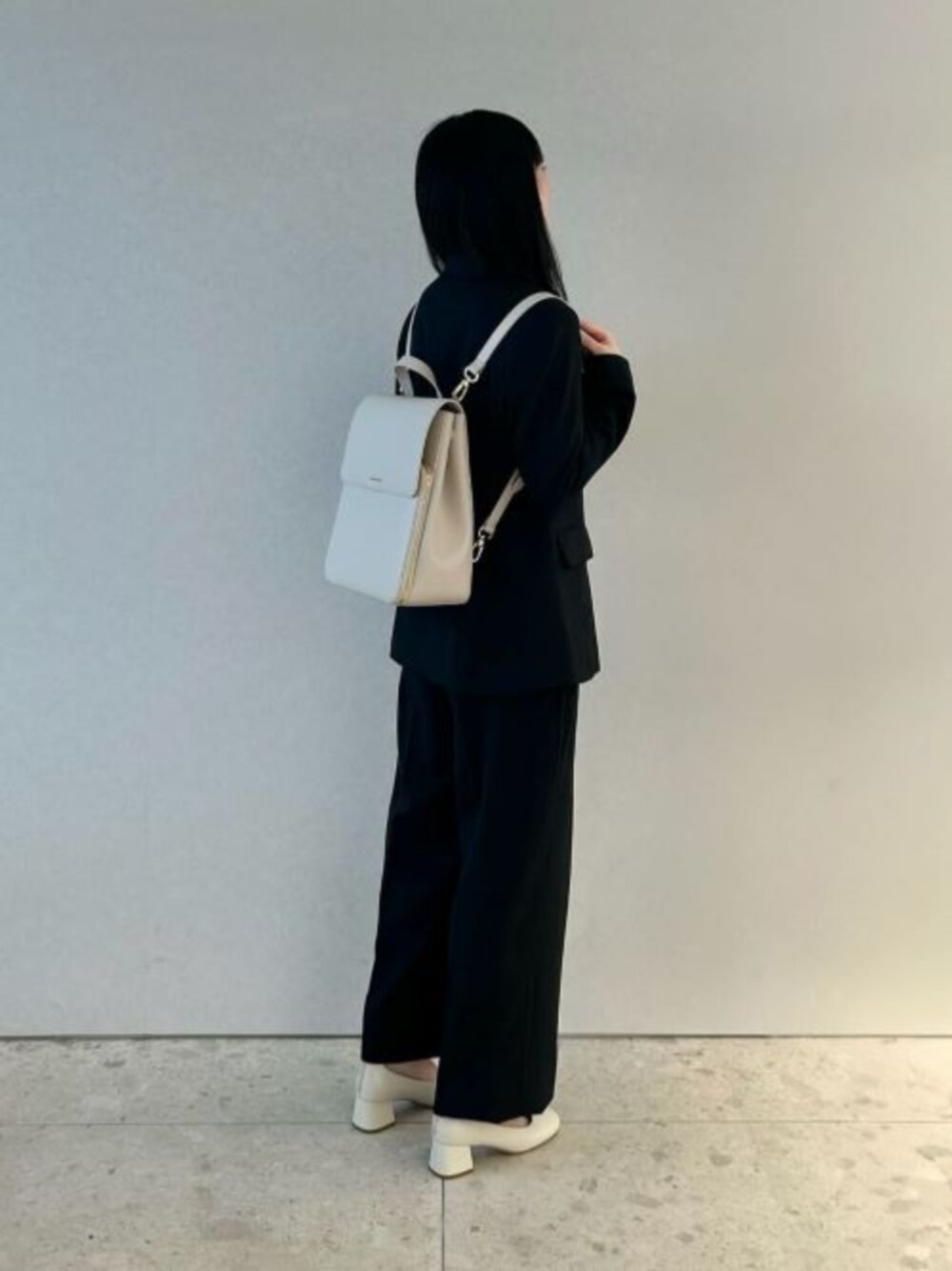 CHARLES & KEITH（チャールズ & キース）の「フロントフラップ