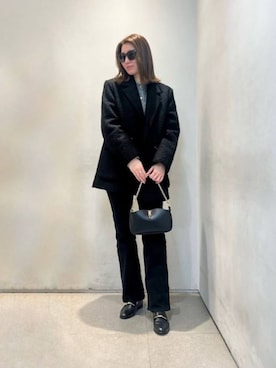 「CHARLES & KEITH（チャールズ & キース）のアイテム（ローファー）」を使った、CHARLES & KEITHさん（レディース・160cm）の冬コーディネート