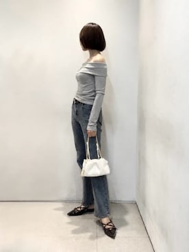 「CHARLES & KEITH（チャールズ & キース）のCiara シアラ ルーシュドクロスボディーバッグ（ショルダーバッグ、ベージュ系）」を使った、CHARLES & KEITHさん（レディース・160cm）の夏コーディネート