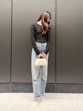 「CHARLES & KEITH（チャールズ & キース）のHazel ヘーゼル ボウパネル トップハンドルバッグ（ハンドバッグ、ベージュ系）」を使った、CHARLES & KEITHさん（レディース・160cm）の春コーディネート