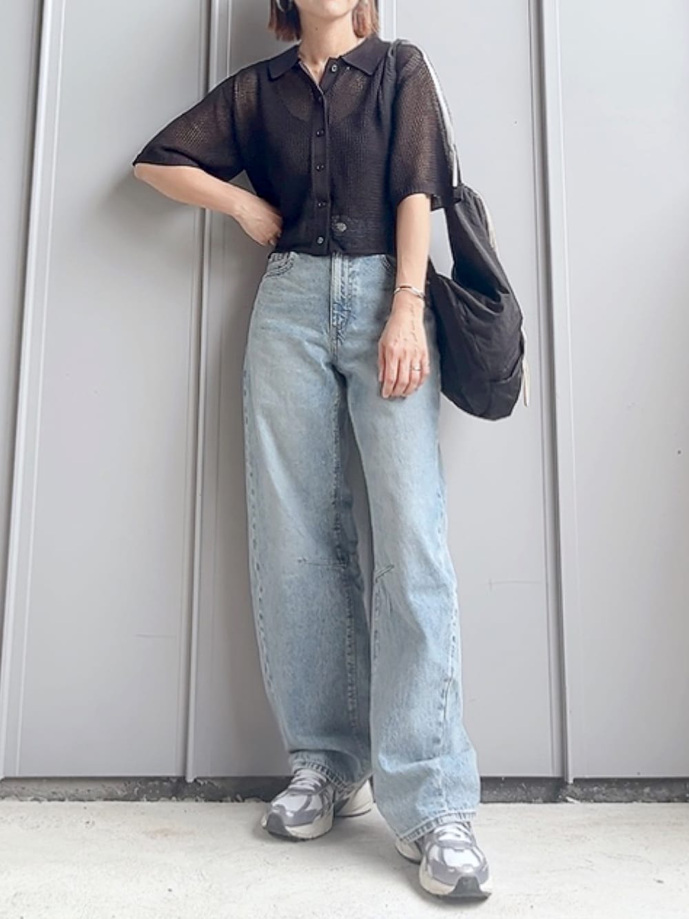 「夏コーデ、大人女子、シンプルスタイル、大人カジュアルコーデ、夏ファッション、メッシュ、ライン、tiptop、tipコーデ、低身長、GU、バレルレッグジーンズ、デニムパンツ、スニーカーコーデ、NIKE」｜「tiptopのメッシュポロ衿カーディガン（カーディガン/ボレロ、ブラック系）」を使った、m♡ao*さん（レディース・152cm）の夏コーディネートの1枚目の写真