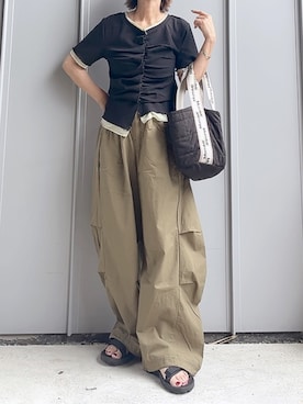 「tiptop（ティップトップ）の配色前ギャザーT（Tシャツ/カットソー、ブラック系）」を使った、m♡ao*さん（レディース・152cm）の夏コーディネート