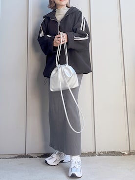 「DISCOAT（ディスコート）の【2WAY/WEB限定】シュリンク巾着ショルダーバッグ《軽量》（ショルダーバッグ）」を使った、m♡ao*さん（レディース・152cm）の冬コーディネート