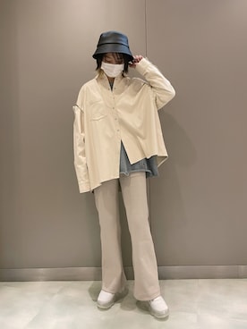 「roarguns（ロアーガンズ）のアイテム」を使った、なべさん（レディース・161cm）の秋コーディネート