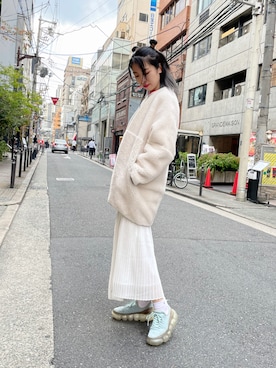 「白」｜「アイテム（その他アウター）」を使った、なべさん（レディース・161cm）の秋コーディネート
