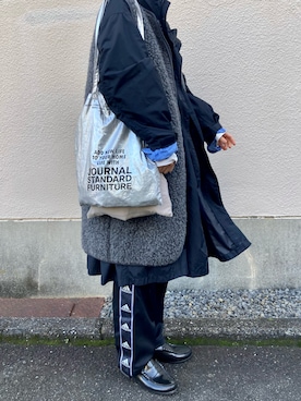 「アイテム（クラッチバッグ）」を使った、Rabbitsekine🐰さん（レディース・163cm）の冬コーディネート