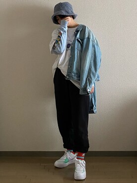 「AIR FORCE 1」｜「アイテム（デニムジャケット）」を使った、あっかさん（レディース・155cm）の秋コーディネート