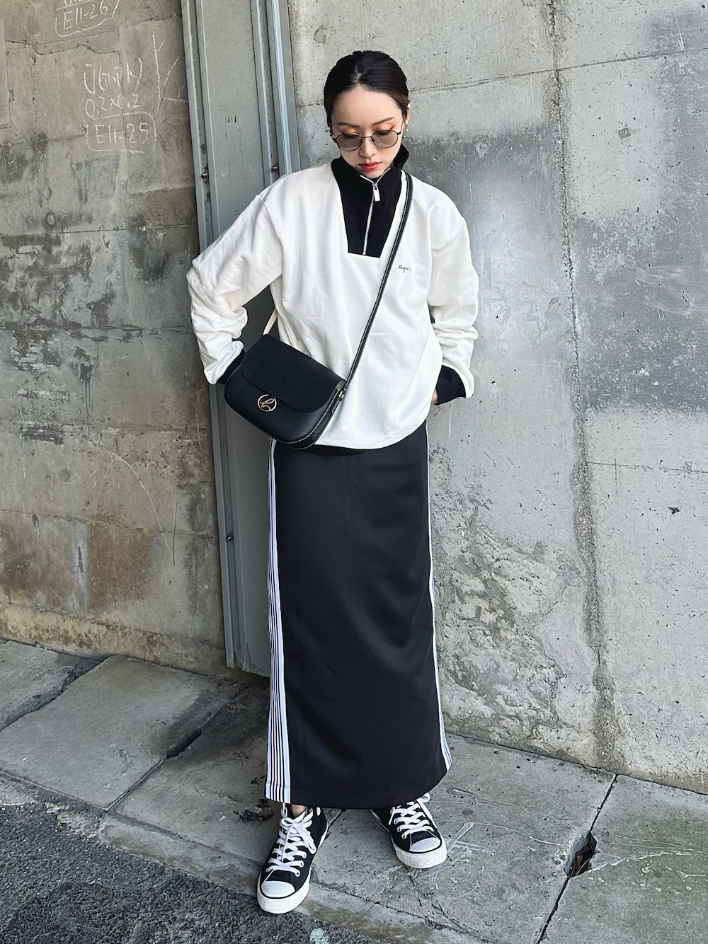 IMOKO｜agnes b.のショルダーバッグを使ったコーディネート - WEAR