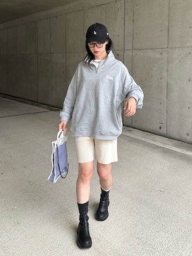 「アイテム（チョーカー）」を使った、IMOKOさん（レディース・170cm）の秋コーディネート