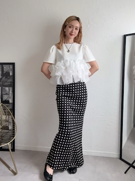「deux amour（ドゥーザムール）の裾フリルトップス（Tシャツ/カットソー、ホワイト系）」を使った、IMOKOさん（レディース・170cm）の夏コーディネート