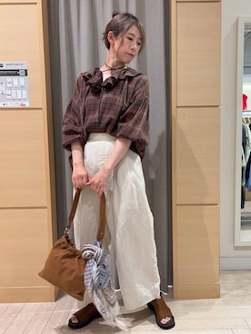 「アイテム（ストール/ショール）」を使った、でちさん（レディース・165cm）の秋コーディネート