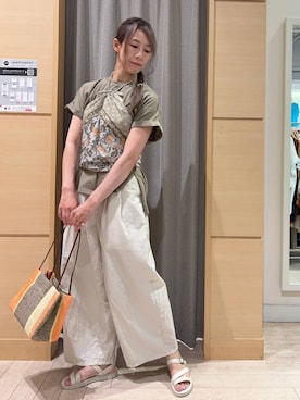 「アイテム（トートバッグ、オレンジ系）」を使った、でちさん（レディース・165cm）の秋コーディネート