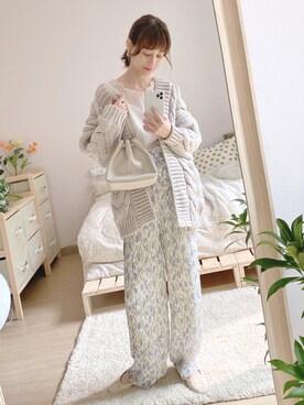 「休闲」｜「アイテム（雑貨/ホビー）」を使った、喵喵小桃さん（レディース・160cm）の秋コーディネート