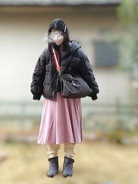 「アイテム（スウェットパンツ）」を使った、 yuriさん（レディース・159cm）の冬コーディネート