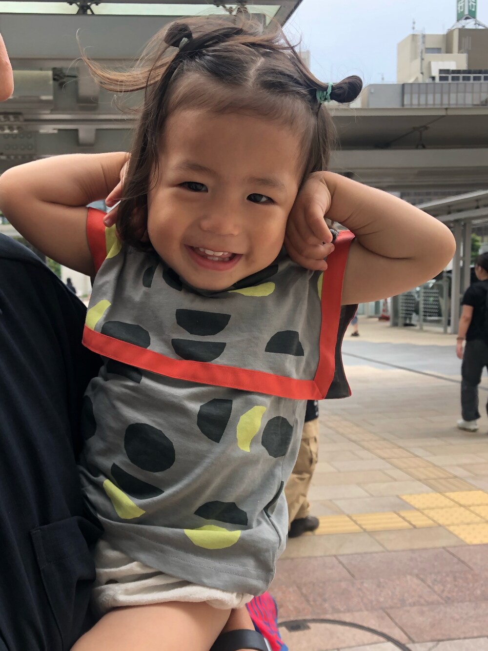 MARKETY'S HOGAN ノースリーブシャツ 黄緑 MARKETY'S HOGAN