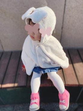 「アイテム（ママ＆ベビー、ホワイト系）」を使った、KOMUGIさん（キッズ・80cm）の冬コーディネート