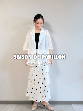 「SAISON DE PAPILLON（セゾンドパピヨン）のレディース 通気性 メッシュ 半袖 涼しい 軽量 ドロップショルダー 二の腕カバー 通勤 オフィスカジュアル シアートップス（テーラードジャケット、ホワイト系）」を使った、saisondepapillon_officialさん（レディース・170cm）の夏コーディネート