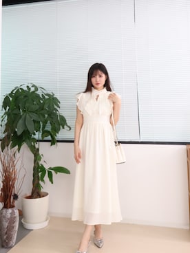 「SAISON DE PAPILLON（セゾンドパピヨン）のフリルカラーロング丈ジョゼットワンピース（ワンピース、ホワイト系）」を使った、saisondepapillon_officialさん（レディース・163cm）の春コーディネート