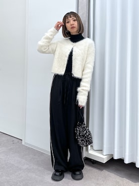 「FREE'S MART（フリーズマート）のスパンコール巾着バッグ（ハンドバッグ）」を使った、sakura_さん（レディース・155cm）の冬コーディネート